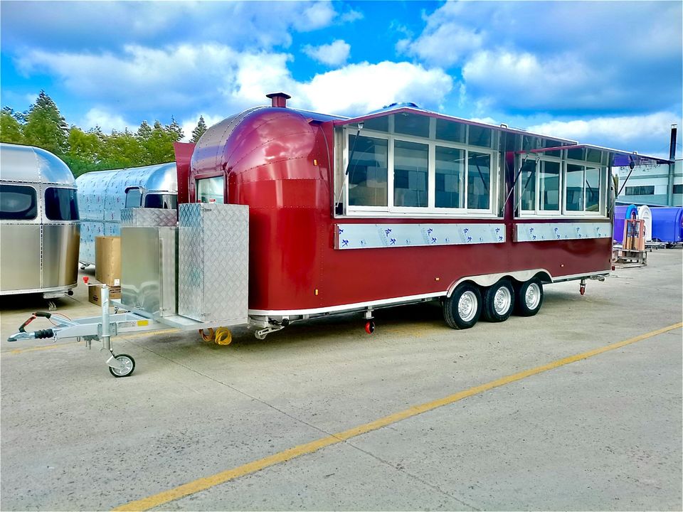 Verkaufsanhänger, Imbisswagen, FoodTrailer，imbissanhänger，8.8M in Hamburg