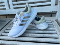 Adidas QT Race Sneaker Gr. 42 Niedersachsen - Ostercappeln Vorschau