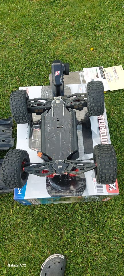 ARRMA 1/8 NOTORIOUS 6S V5 4WD + Unbreakable Karo in Freising