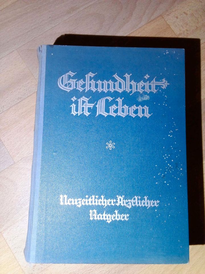 Buch "Gesundheit ist Leben" von 1936 in Leipzig