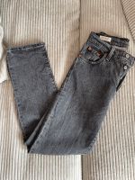 Jeans 501 Levi’s W23/L26 Frankfurt am Main - Gallusviertel Vorschau