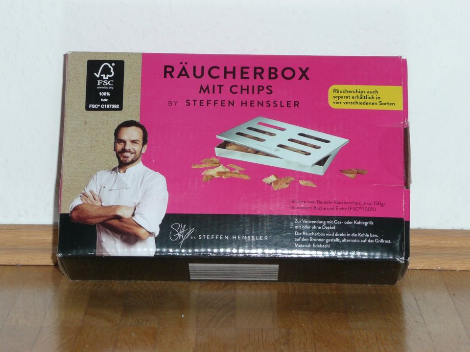 Räucherbox - Edelstahl Grillzubehör SmokeBox - 21x13cm + Chips in Friedrichsdorf