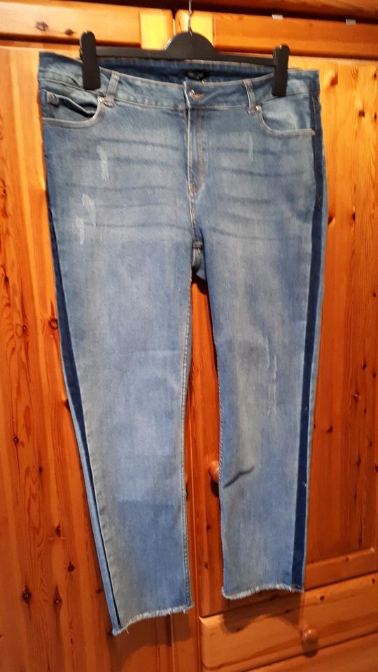 Jeanshose Jeans Damenjeans Gr. L blau NKD in Reinbek