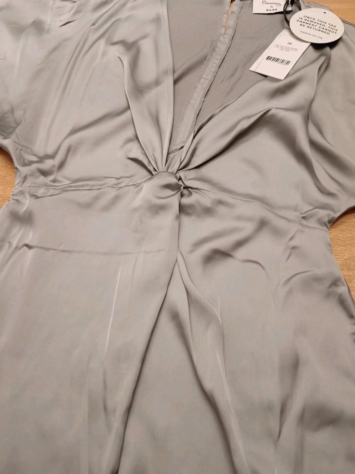 Satin Kimono von NA-KD, Neu mit Etikette, Größe 38 in Köln