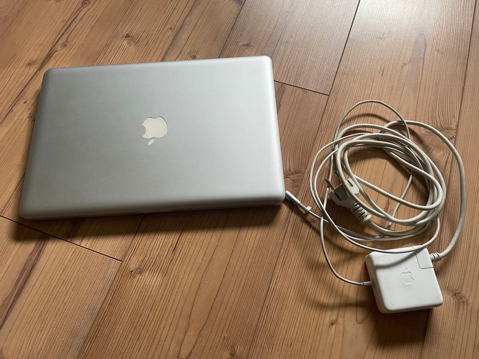 MacBook Pro 15“ Batterie NEU in Spardorf