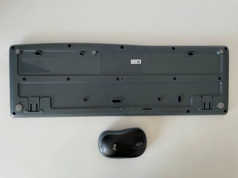 Logi Tastatur mit Maus/kabellos durch Mini-USB Empfänger in Wachtendonk