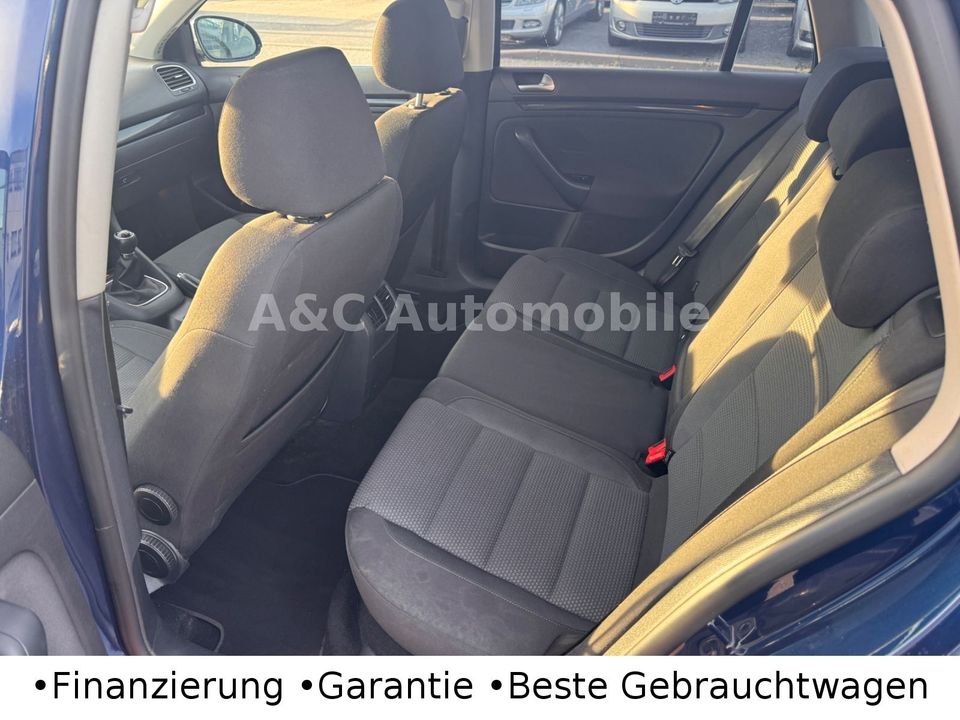 Volkswagen Golf VI Variant Comfortline AHK' PDC' MFL' SHZ in Schwieberdingen