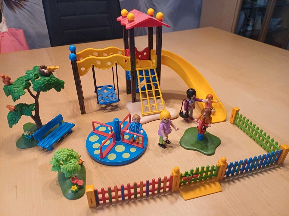 Playmobil Kinderspielplatz in Siegbach