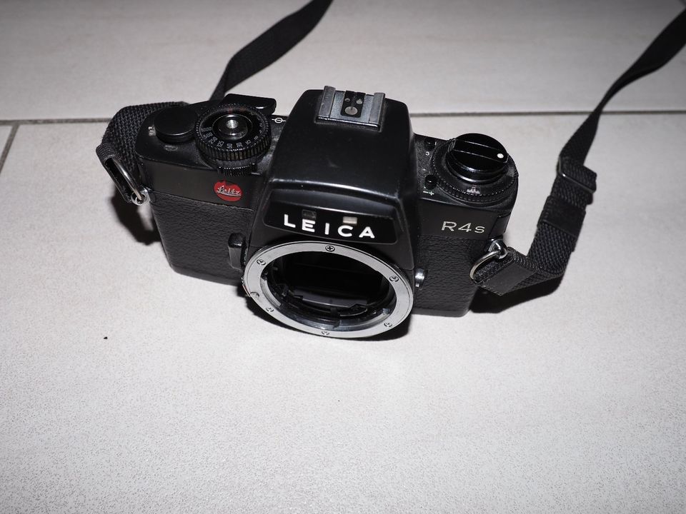 Leica R4s SLR Kamera, Body sehr guter Zustand in Wiesbaden