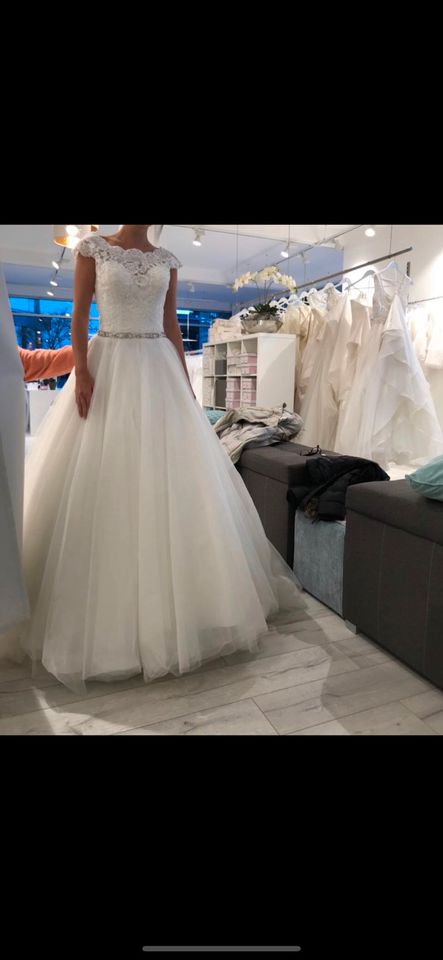 Brautkleid Neu in Langenfeld