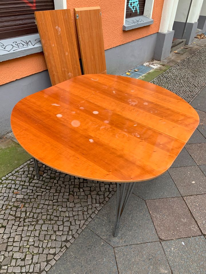 ✓ SALE ✓ Esstisch Tisch wie Fritz Hansen Holztisch mid Century 60er 70er Retro danish Design metallbeine in Berlin