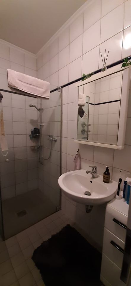 Schöne kleine Wohnung 45,5 qm mit eigenem Bad in Frauen-WG in Friedrichsdorf