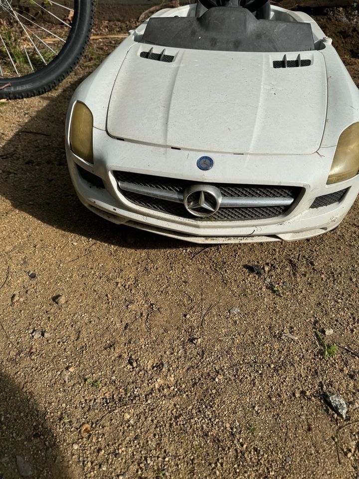 Elektro Kinderauto slr Mercedes in Weiterstadt