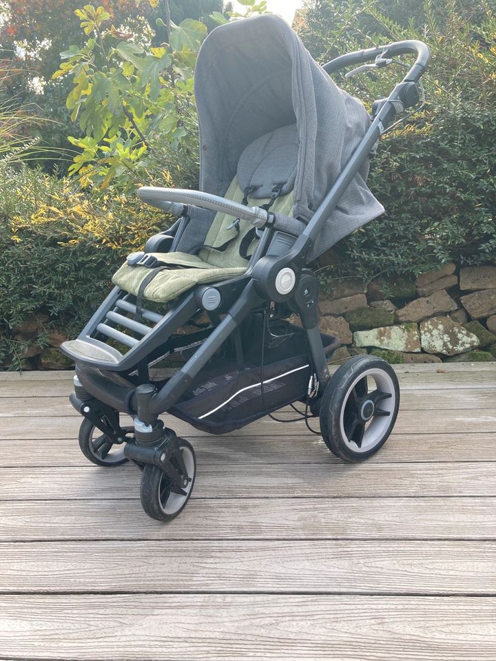 Teutonia Be You Elite Kinderwagen Grapith Grau inkl. Zubehör in Fernwald