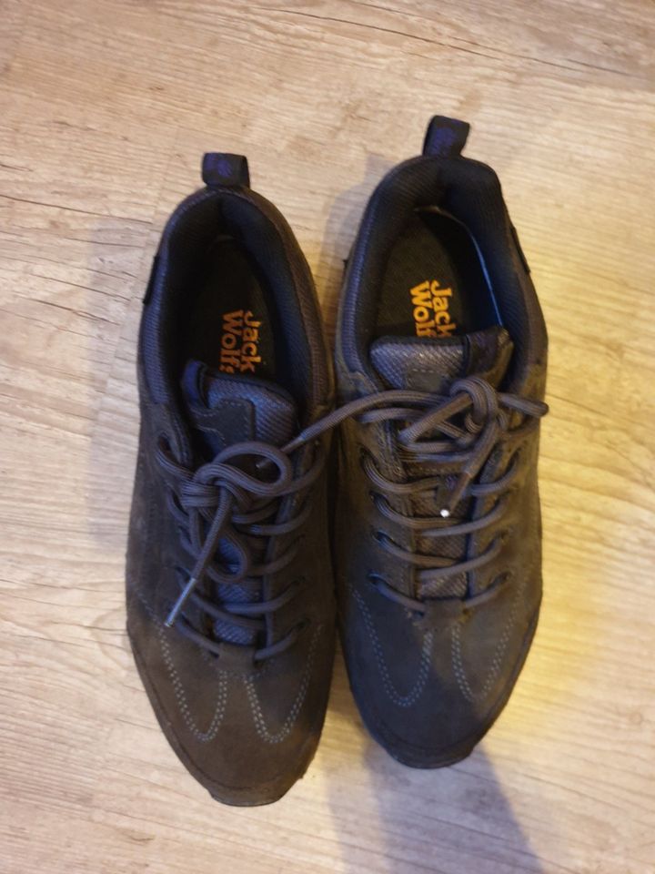 Jack Wolfskin Wanderschuhe Trekkingschuhe Gr. 39,5 in Moers