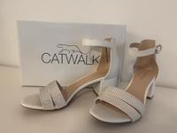 Catwalk Damen Mädchen Sandaletten Gr. 38 Bayern - Frammersbach Vorschau