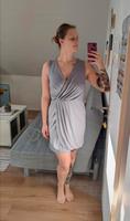 Kurzes silber-glitzerndes Abendkleid mit Wickeloptik Hude (Oldenburg) - Nordenholz Vorschau