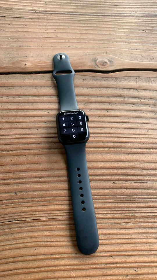 Apple Watch Series 9 41mm in schwarz in Salzwedel