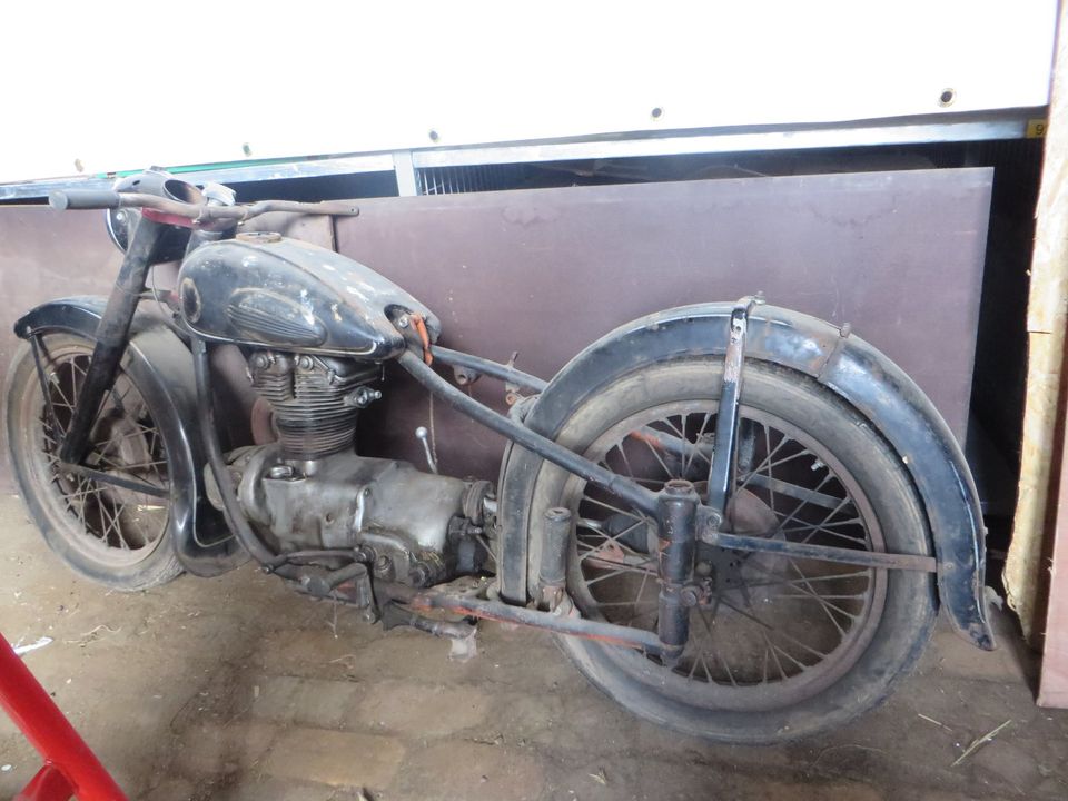 Simson AWO 425  T Touren Tourenawo 1956 Rahmen Schutzblech in Dresden