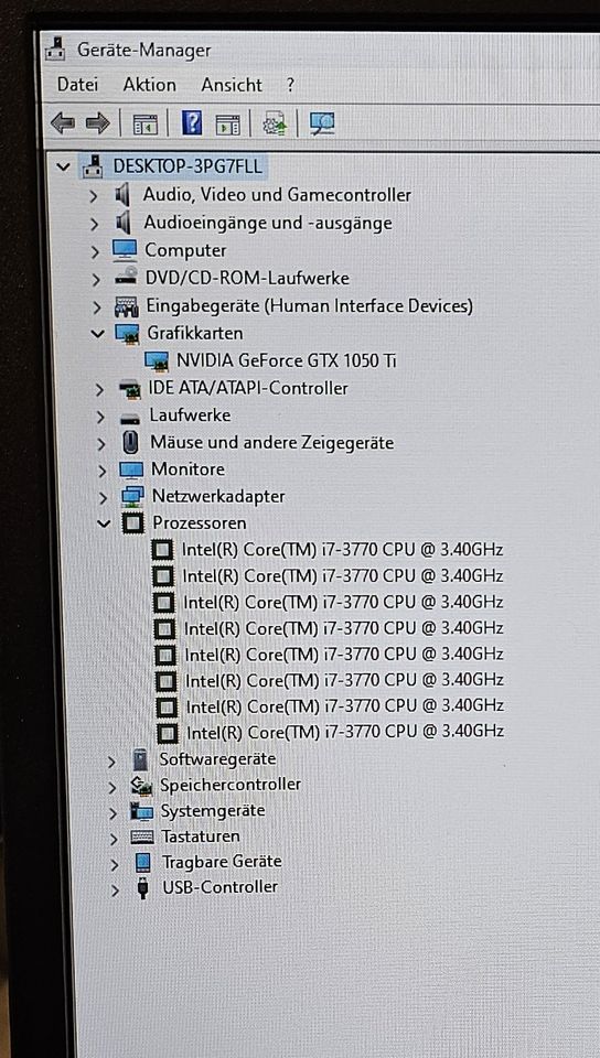 MEDION PC System Intel i7, SSD, 24" Zoll Monitor, anschauen!! in Fürth
