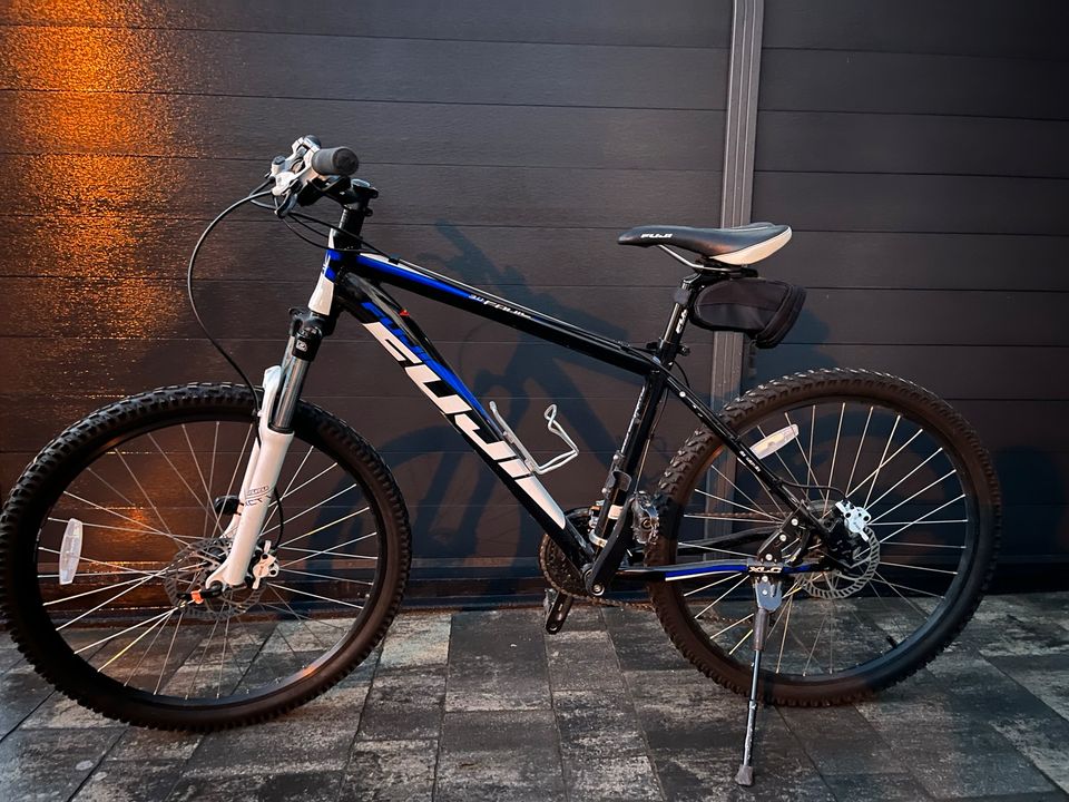 Fuji panic sales mountain bike