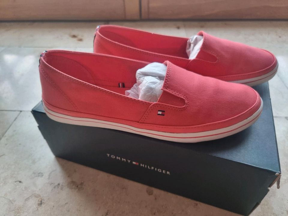 Tommy Hilfiger Slipper NEU in München