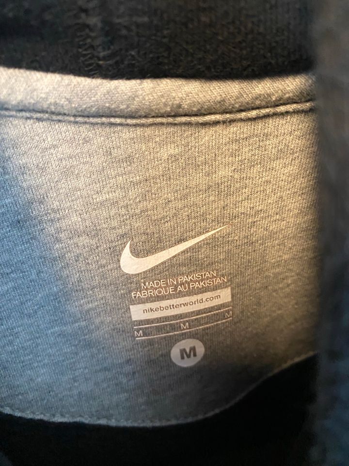Herren Pullover Nike in Rott am Inn