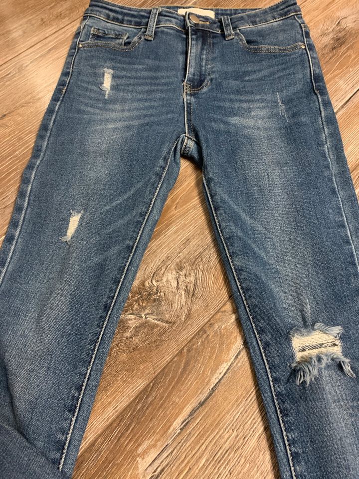 Neue Redial Paris Jeans Gr. 36/38 in Schloß Holte-Stukenbrock