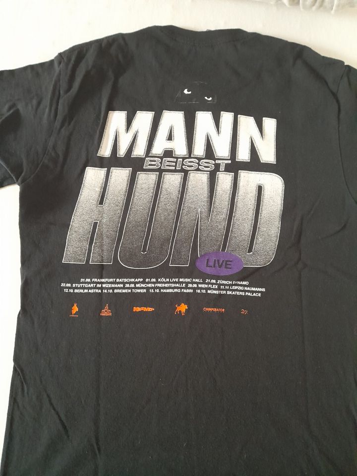 OG KEEMO MANN BEISST HUND T shirt und Poster in Viernheim