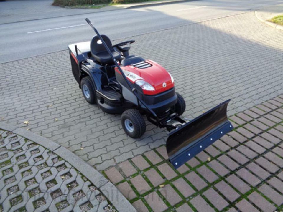 Federklappen Schneeschild 100cm + Schneeketten für Rasentraktoren in Schwarzenberg (Erzgebirge)