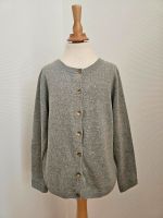 NAME IT Cardigan/Strickjacke hellgrau "Herzchen" Gr.122/128 Niedersachsen - Winsen (Luhe) Vorschau