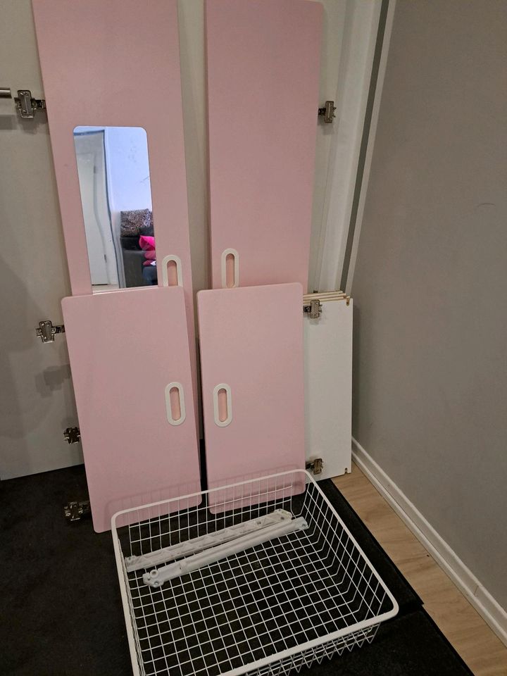 Ikea schrank Türen Rosa und Schublade, einlege böden in Hamburg