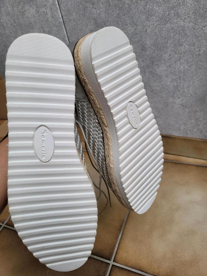 Tamaris Sneaker Gr. 38 39 silber glänzend grau Turnschuhe in Witten