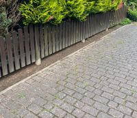 Gartenzaun aus Holz mit Pfosten und Tor Niedersachsen - Lüneburg Vorschau