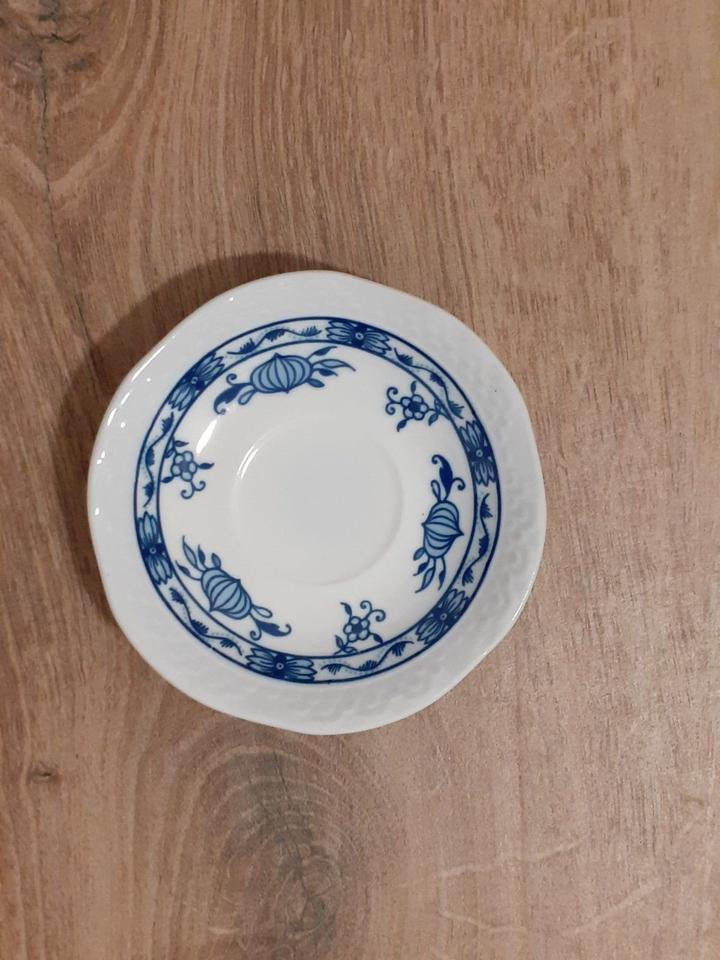 Zwiebelmuster Ilmenau Henneberg TASSE, TELLER, Kanne, Schüssel in Berlin