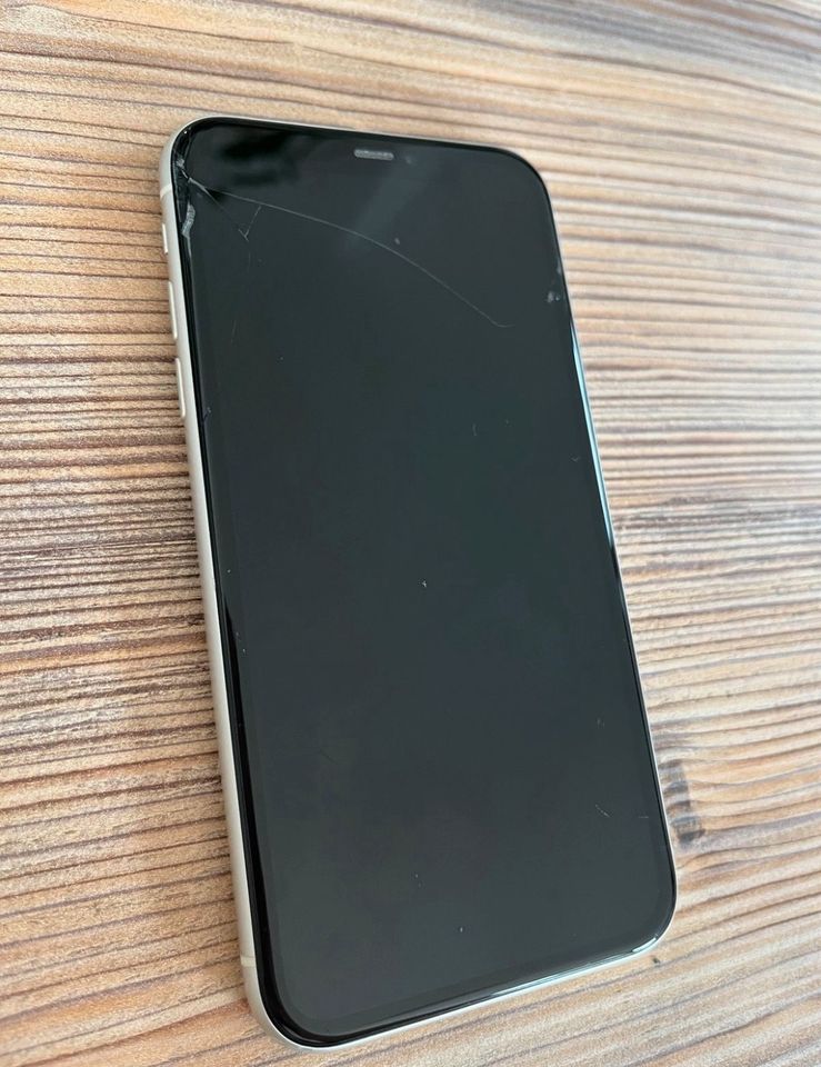 iPhone 11 weiß - 64 GB in Oedheim