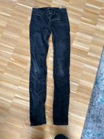 Schwarze Röhrenjeans von Object 28/34 Hessen - Butzbach Vorschau