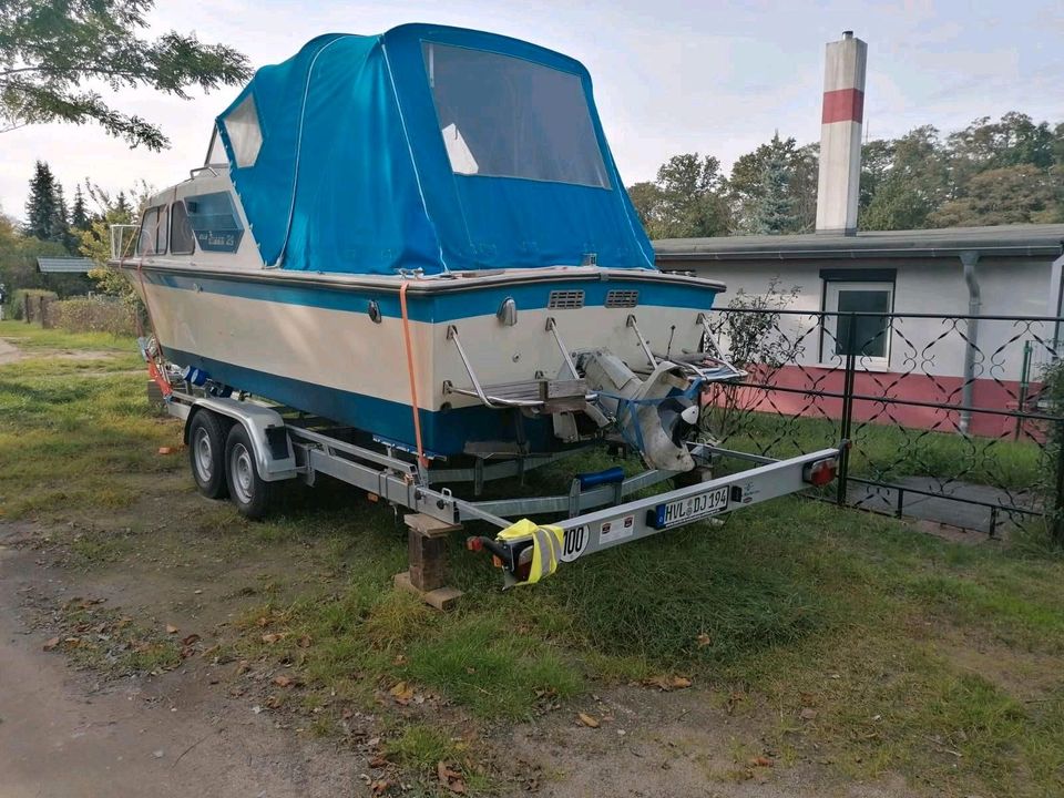 Kajütboot, Ancas Queen 24 Motorboot Verdränger in Rathenow