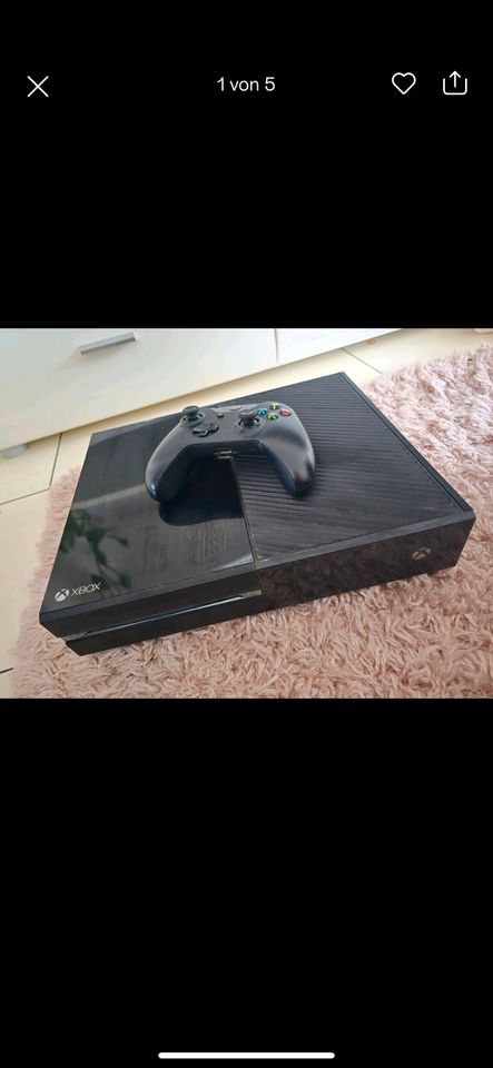 Xbox one mit spielen und Controller in Aichach