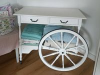 Servierwagen auf Rädern Möbel Vintage weiß lackiert Bayern - Haßfurt Vorschau