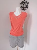 Damen sexy Adidas t-shirt 38 mit Short gr 42 Friedrichshain-Kreuzberg - Kreuzberg Vorschau