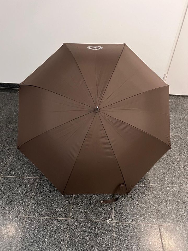 Mercedes Benz Regenschirm braun unbenutzt in Offenbach