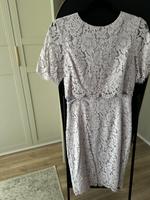 Feines Spitzenkleid in Größe 38 VB Hessen - Offenbach Vorschau