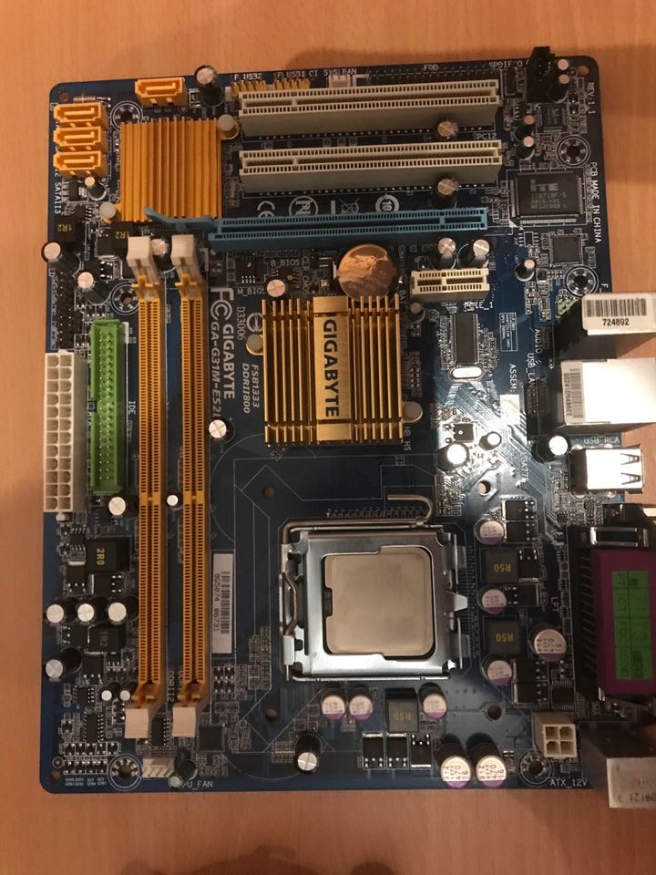 Gigabyte mainboard + Intel Pentium CPU und Intel Lüfter in Sprockhövel