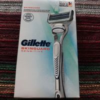 Rasierer   Herren von Gillette NEU Berlin - Lichtenberg Vorschau