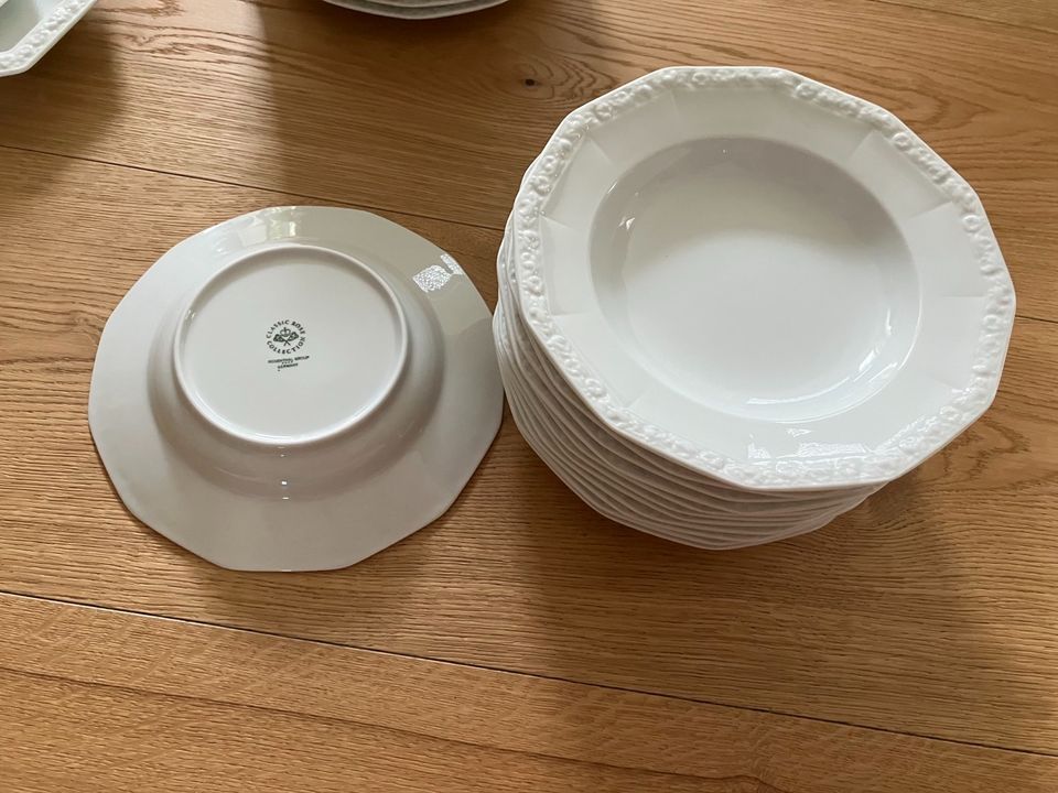 Rosenthal Tafelservice weiß Classic Rose Geschirr wie neu in Sendenhorst