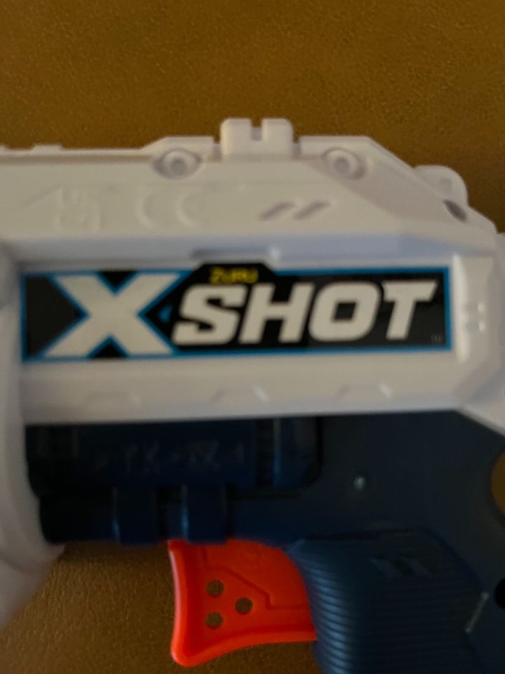 Xshot mit 11 Pfeilen in Witten