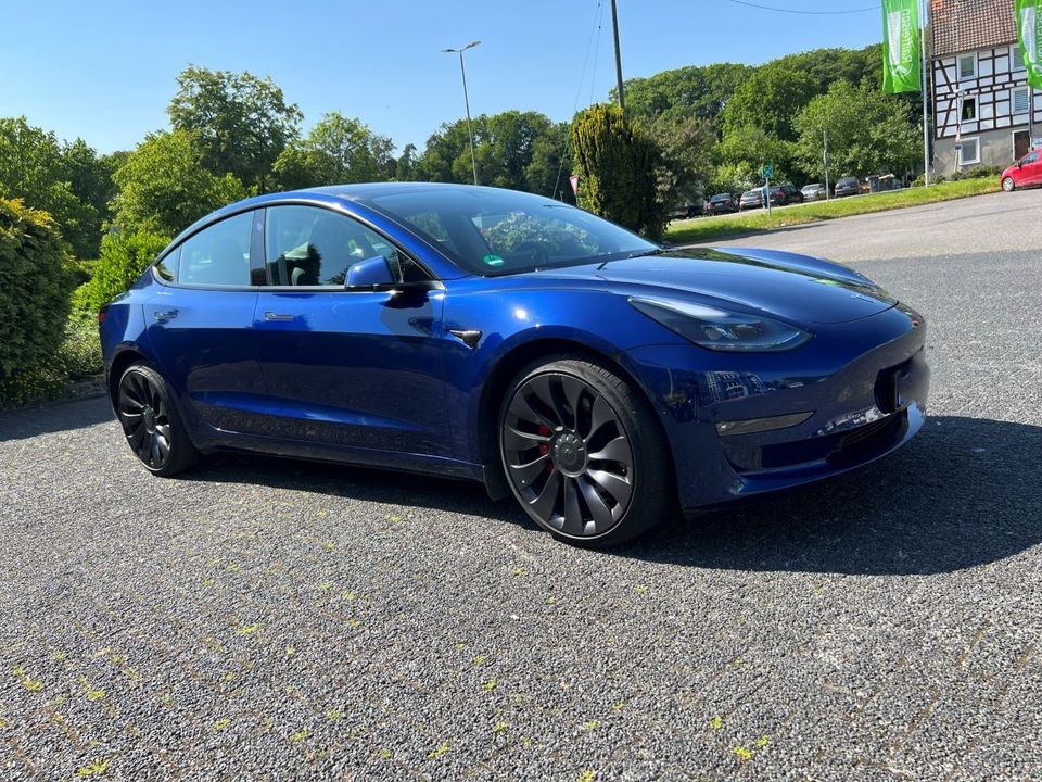 Tesla Model 3 Perfomance Blau 3,2s 0-100Km/h 513PS (MwStausweisb) in Engelskirchen
