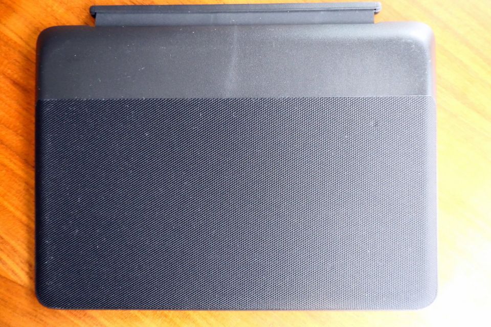 Logitech Slim Combo für iPad Pro (10,5 inch) mit OVP in Bad Segeberg