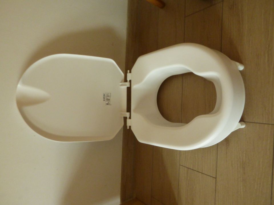 Toilettensitzerhöhung in Eltville